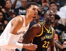 【168NBA】库里33+8勇士险胜马刺，4连胜后甩开火箭，科尔松了一口气