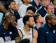 【168NBA】美国男篮备战巴黎奥运会：恩比德罚球击败詹皇后飞奔庆祝