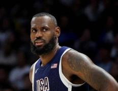 【168NBA】美国男篮险胜南苏丹，詹姆斯关键时刻挺身而出