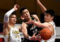 【168NBA】外援4节7人次还是太保守？混子仍可以磨洋工，球迷：不如NBL