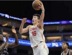 【168NBA】狂轰138分击垮了对手！男篮竟输给CBA倒数第4：中国队未来堪忧？