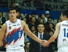 168NBA-杨敬敏因出轨女球迷被禁赛15场，引发热议和关注