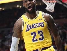 168NBA-湖人129-126险胜篮网，湖人全场命中20记三分、化身三分大队！