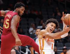 168NBA-季前赛：老鹰1.6秒准绝杀骑士 杨12+5米切尔10分加兰10投1中