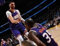 168NBA-努尔基奇在悬崖赛中成为太阳最佳球员，力压杜兰特和比尔