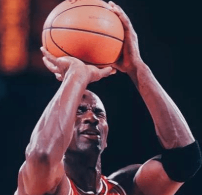 篮球NBA:理性分析，普通篮球爱好者如果打一场NBA，有机会得分吗？