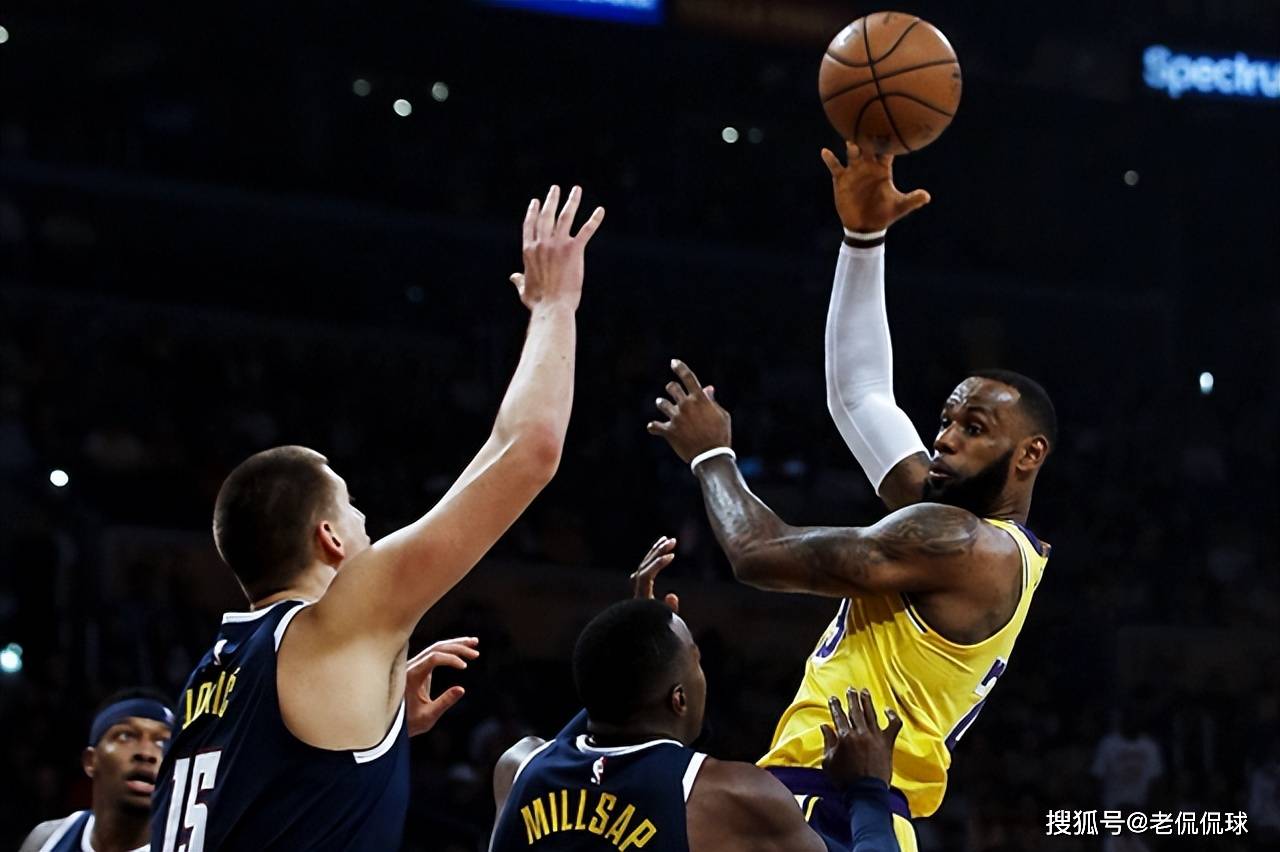 NBA:NBA揭幕战出炉，詹姆斯再创NBA神迹！锦标赛魔鬼赛程，湖人难了