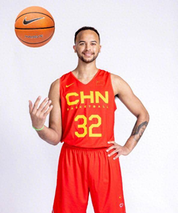 归化球员“大锤·李凯尔”NBA生涯一览