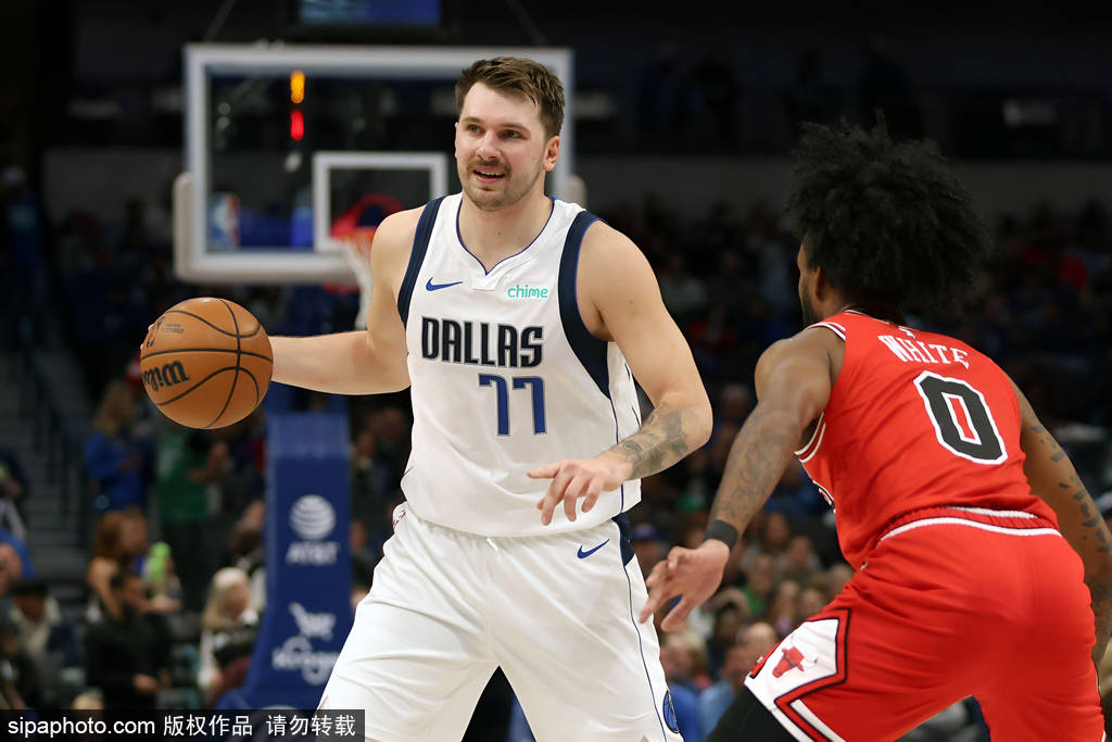 168NBA-东契奇18+10武切维奇双二十 格威25分独行侠击退公牛