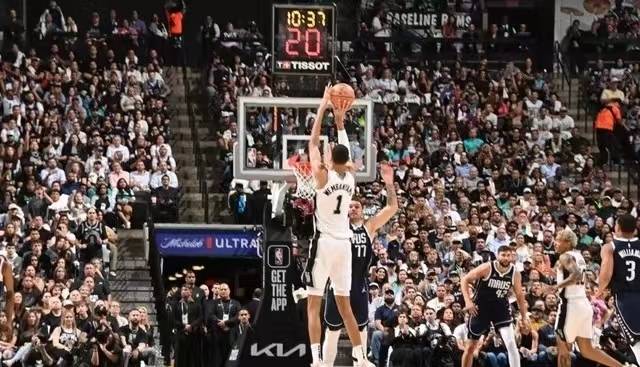 168NBA-​东契奇33+13+10独行侠逆转马刺迎首胜，文班亚马首秀15分5犯