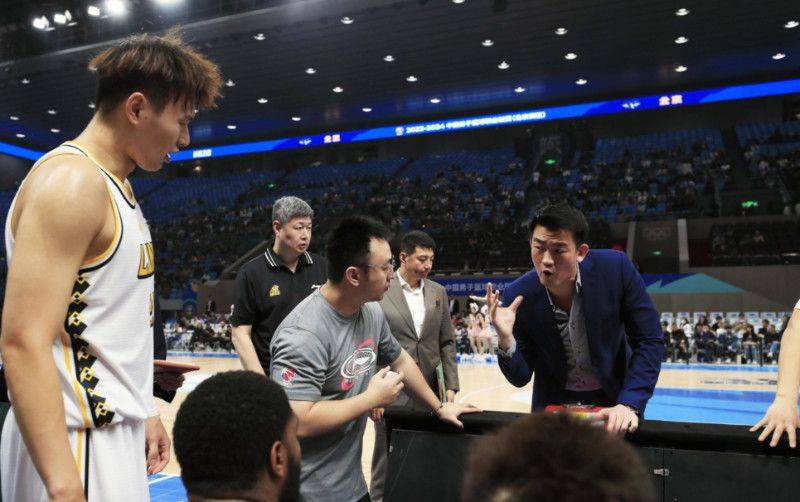 168NBA-王博祭出狮象搏兔，山西三连胜被终结，广厦六连胜稳