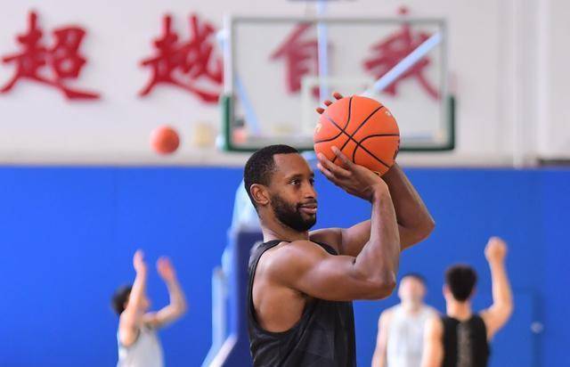 168NBA-辽篮六人成对七连胜！双塔狂砍30+27+5，终结新疆五连胜。