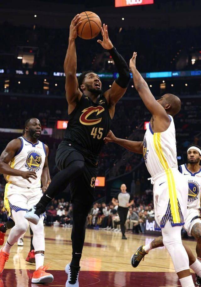 168NBA-勇士5连胜被终结，库里28分+7三分未能挽回败局