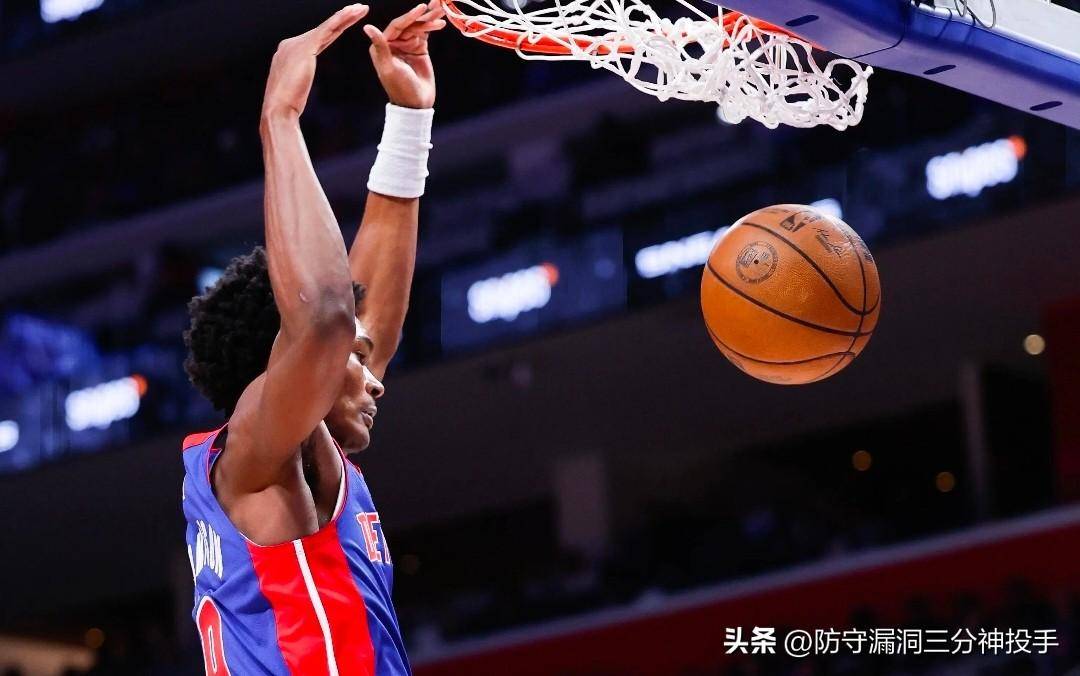 168NBA-太阳终于赢球了！杜兰特狂轰41+4+5，汤普森空砍14+9+4+4断+4帽！