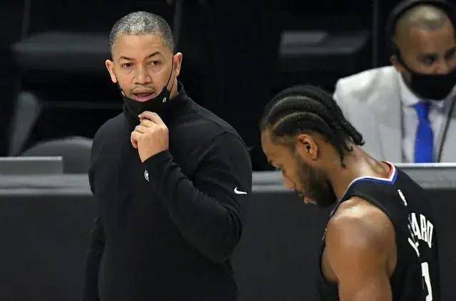 168NBA-库里26分勇士主场战胜快船，乔治的低迷使快船的动荡即将开始