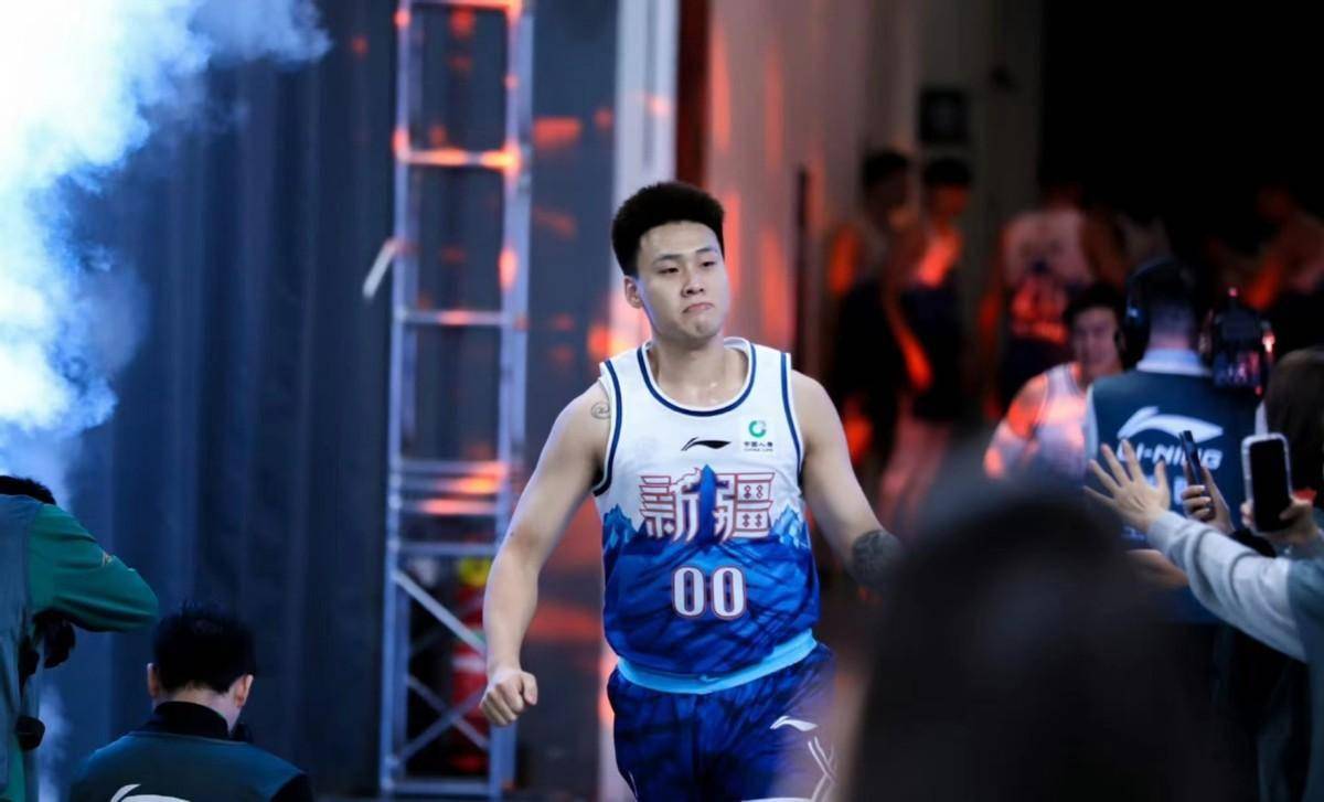 【168NBA】CBA3消息！广东重签威姆斯，考辛斯加盟台湾联赛，赵睿伤情出炉