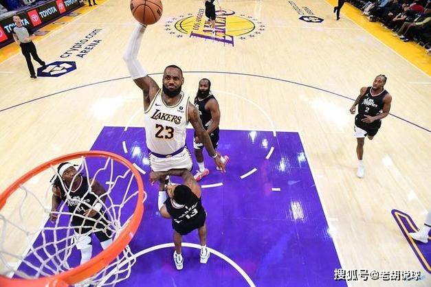 【168NBA】湖人险胜，詹姆斯剿灭快船四巨头，隔扣乔治引发全美盛赞