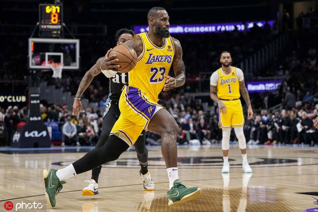 【168NBA】詹姆斯20+9+8吹杨两双 里夫斯28分湖人不敌老鹰