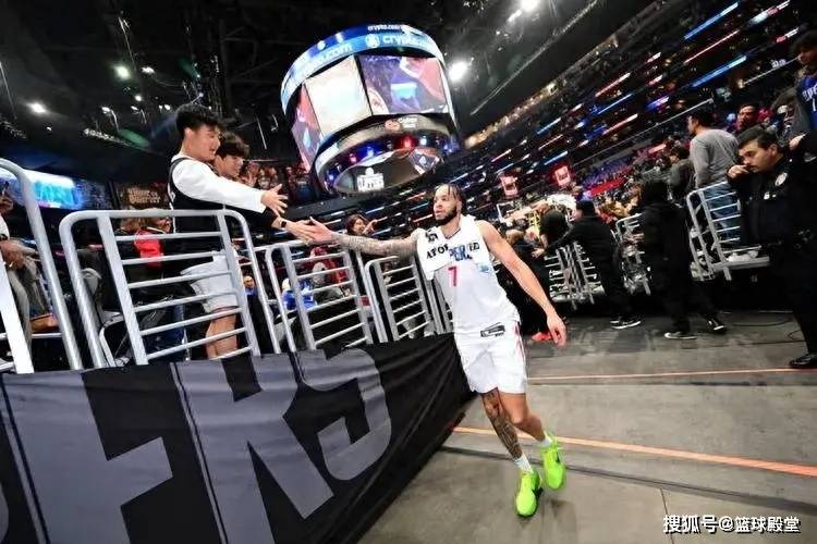 【168NBA】快船大胜活塞！卡乔+科菲主导攻守，威少力挽狂澜，哈登10中1太迷