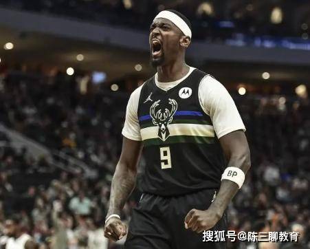 【168NBA】太阳雄鹿交易达协议，比尔顺利联手字母利拉德，3D前锋协助KD布克