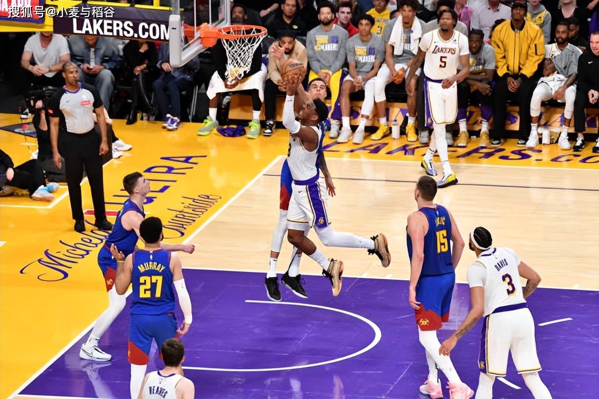 【168NBA】杀敌一千自损一千二，湖人还是需要更谨慎地使用这位锋线大将？