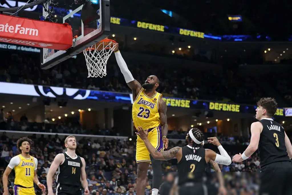 【168NBA】湖人击败灰熊，部分球员评分如下：满分2人，及格5人，崩盘2人