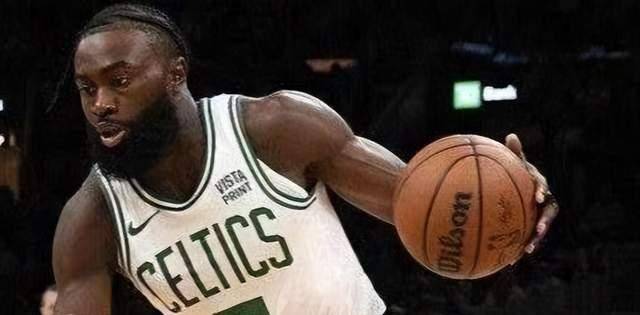 【168NBA】凯尔特人对阵热火：绿军强势领先，热火抢夺逆袭机会