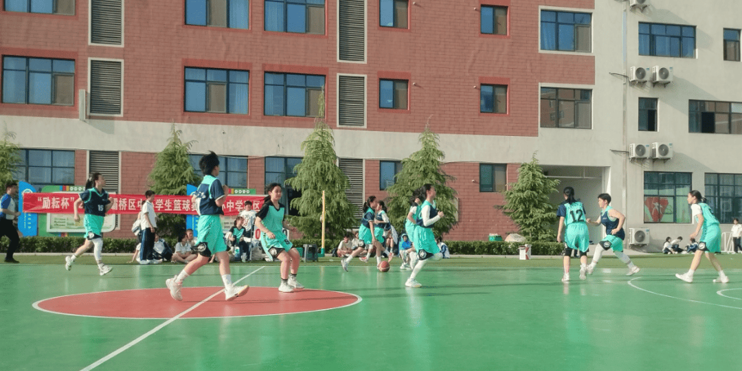 【168NBA】灞桥区2024年中小学篮球赛：东城一中篮球健儿三支球队全部夺冠！