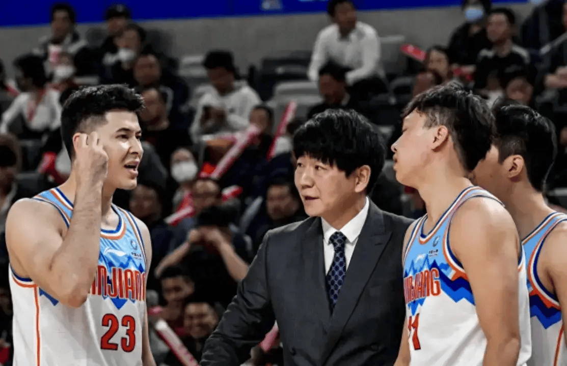 【168NBA】CBA换帅最频繁的球队，22年换了14人次，球迷：比汪峰换媳妇都快