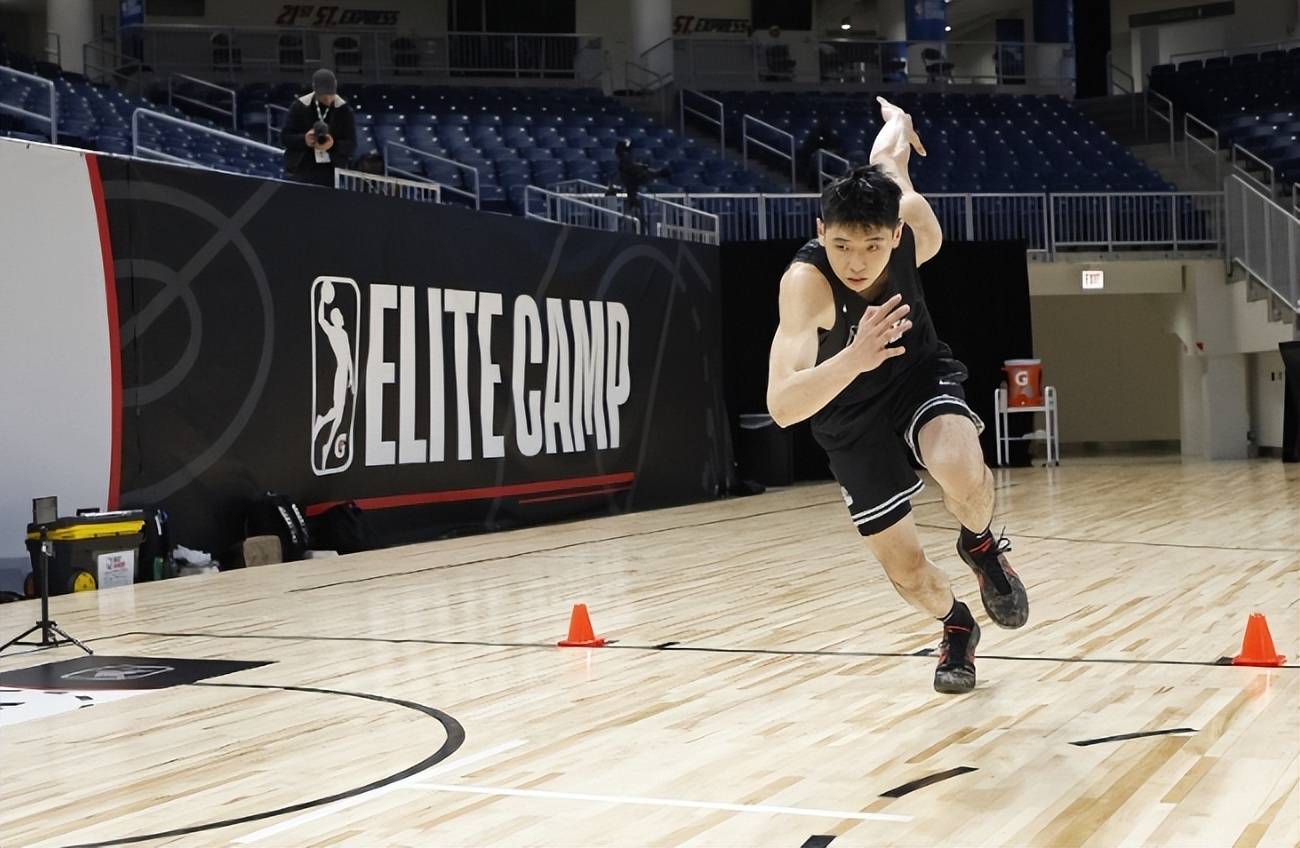 【168NBA】恭喜！崔永熙没白努力，终于签约NBA，小崔兑现了男人的承诺