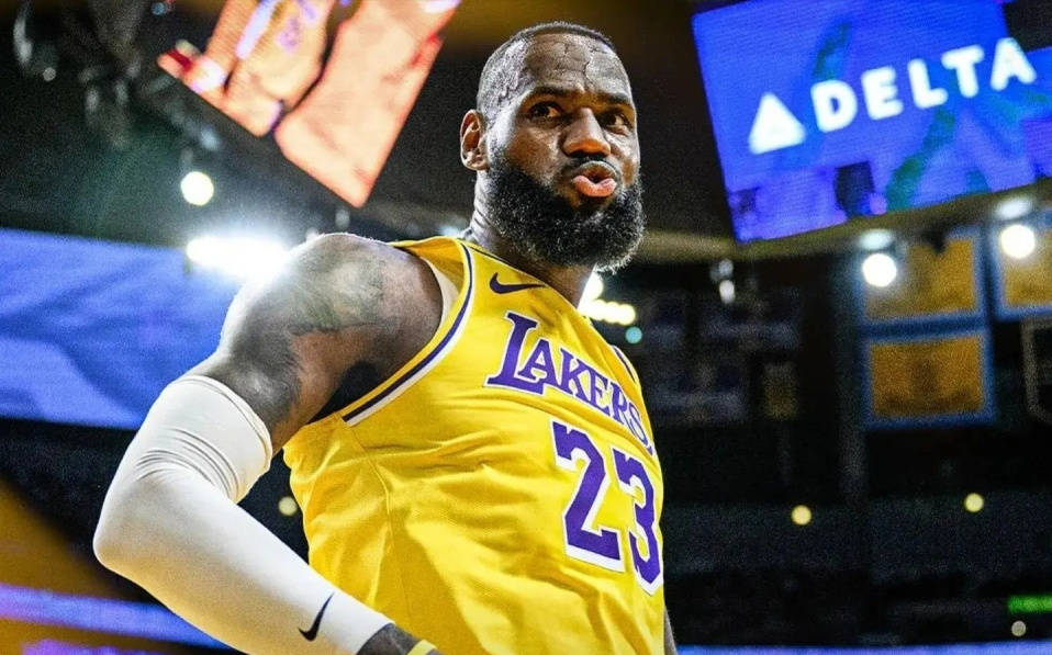 【168NBA】NBA签约汇总｜克莱离队内幕 詹姆斯顶薪续约 湖人已超土豪线