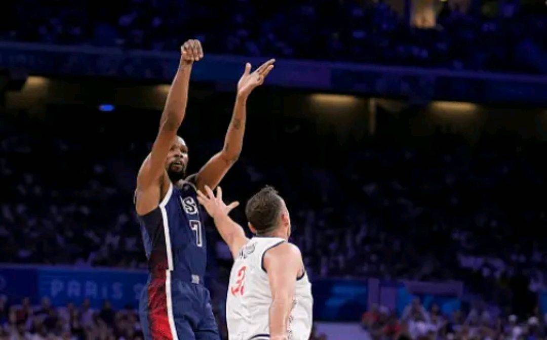 【168NBA】美国男篮开门红！恩比德被打爆，遭狂嘘，詹姆斯与杜兰特均超神