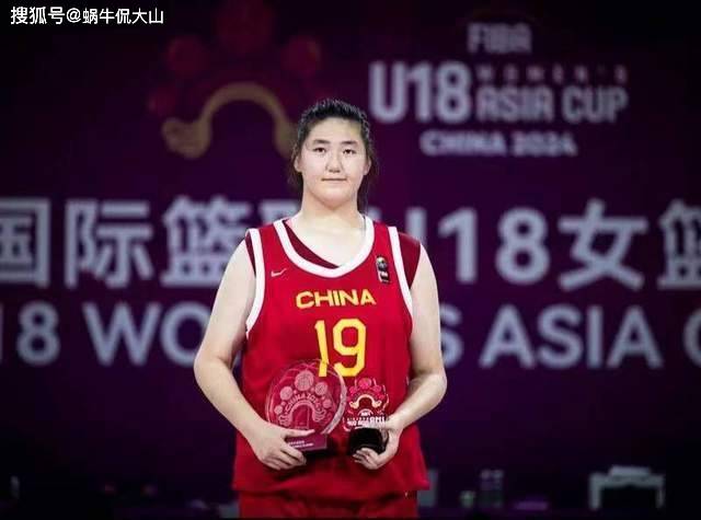 【168NBA】对比小巨人张子宇，姚明的女儿真可惜：她不打篮球，也不是中国人