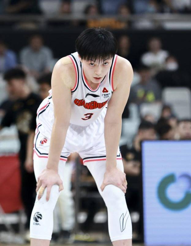 【168NBA】CBA转会接近尾声，朱荣振黄荣奇去向未定，胡明轩成最后一条大鱼