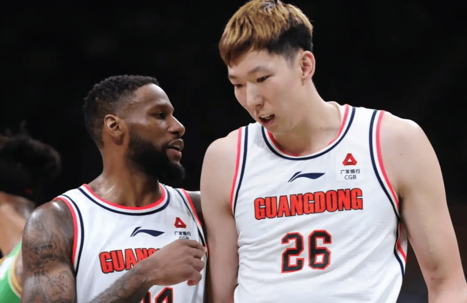 【168NBA】一年顶薪4.44亿！CBA与NBA差距有多大：周琦74年没库里1年赚得多？