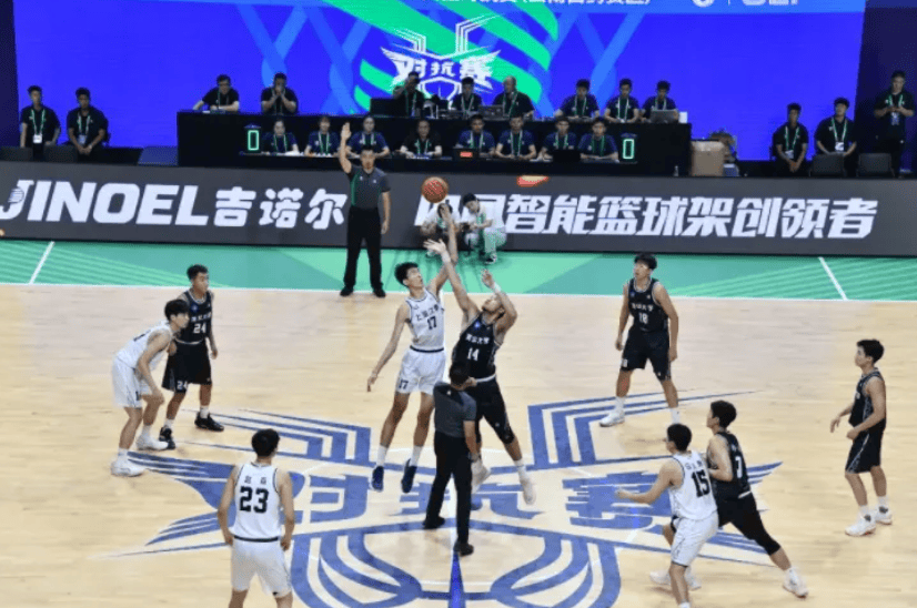 【168NBA】CBA青训真不行了？清华狂胜龙狮U21近30分 天才前锋预定明年状元